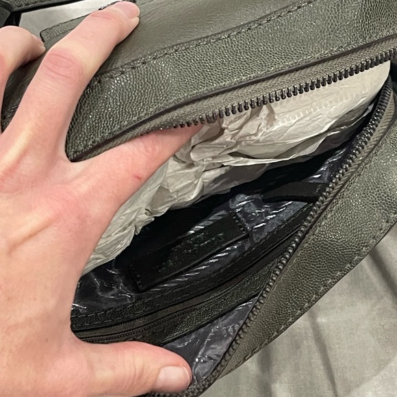 New‎ Simply Vera Vera Wang Green Crossbody 7.5x8” - Picture 8 of 9